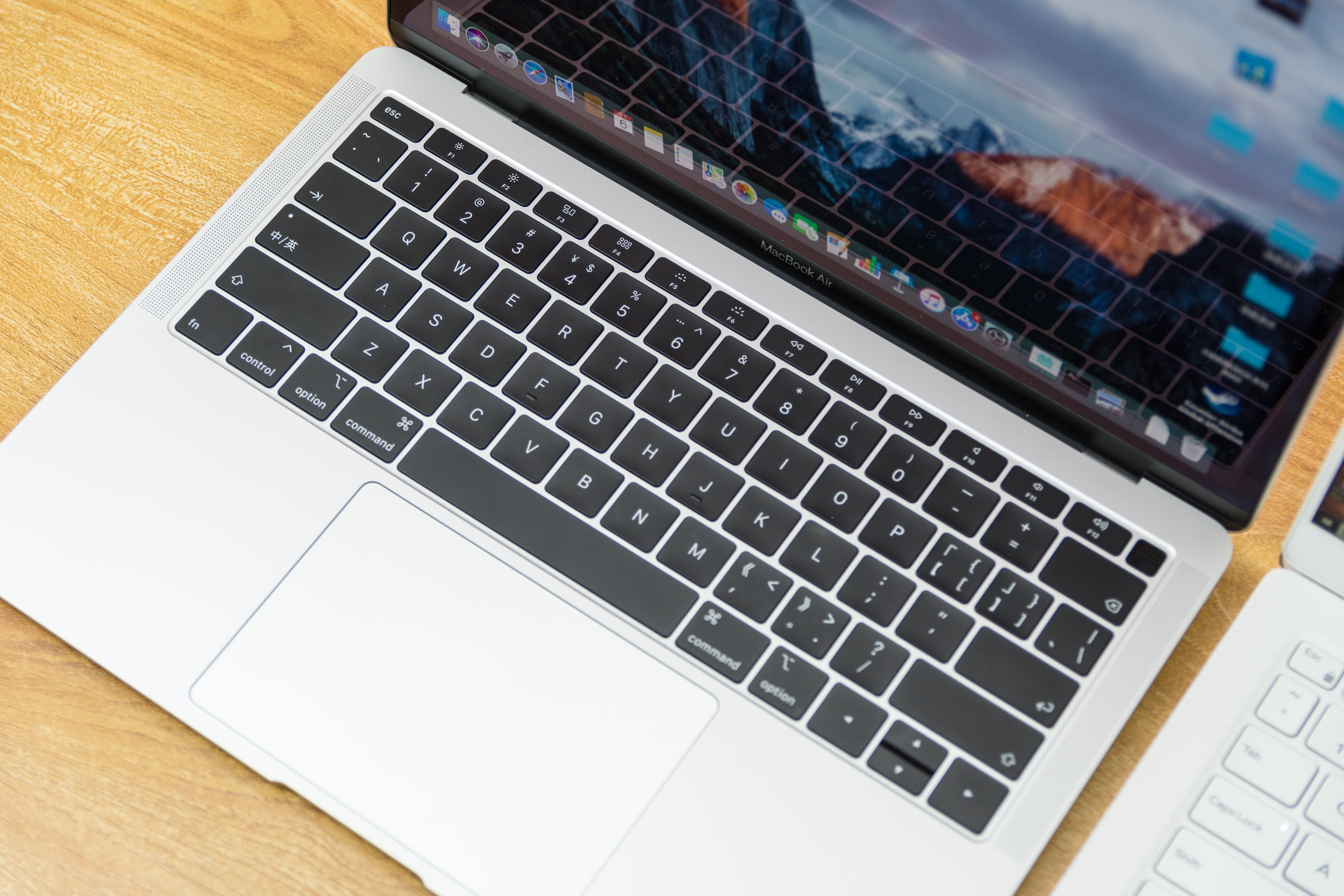 xps13对比macbookair,戴尔xps13对比macbook