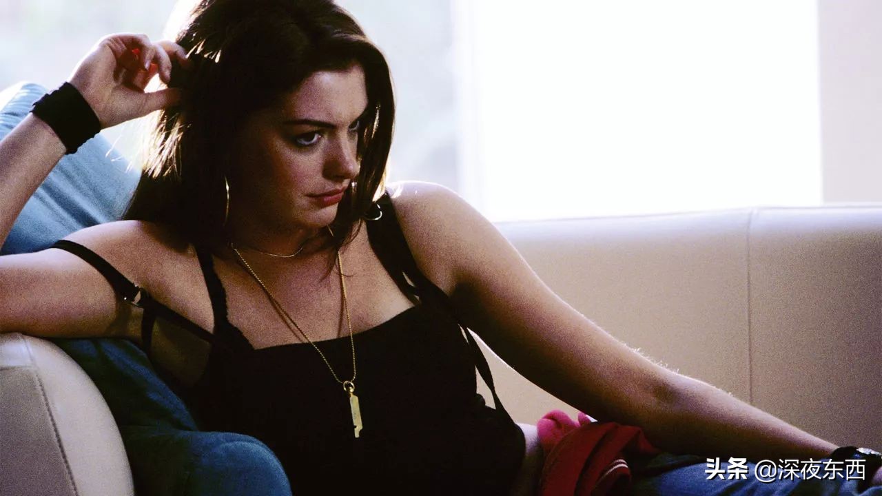 她曾被美国人黑成狗,还碰到*子骗**男友,光鲜背后原来处处都是坑