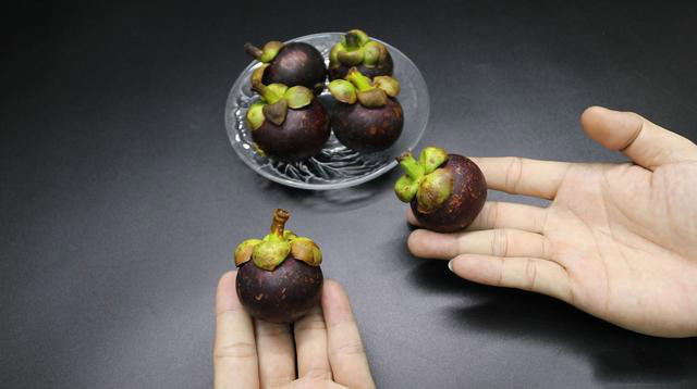 山竹怎么挑又大又甜没有烂的,山竹最甜的地方