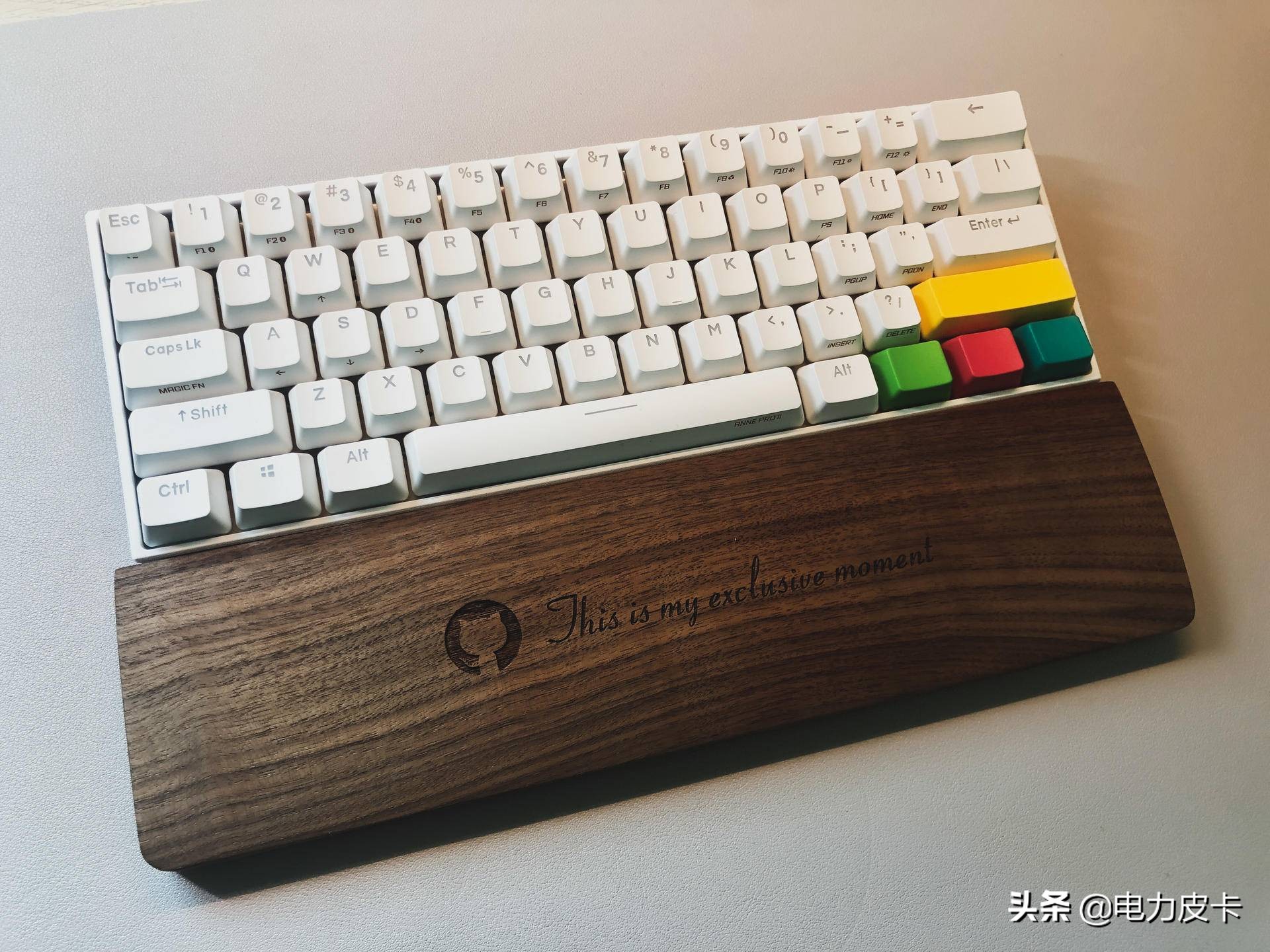 温柔惊艳治愈的桌面,朴实无华桌面