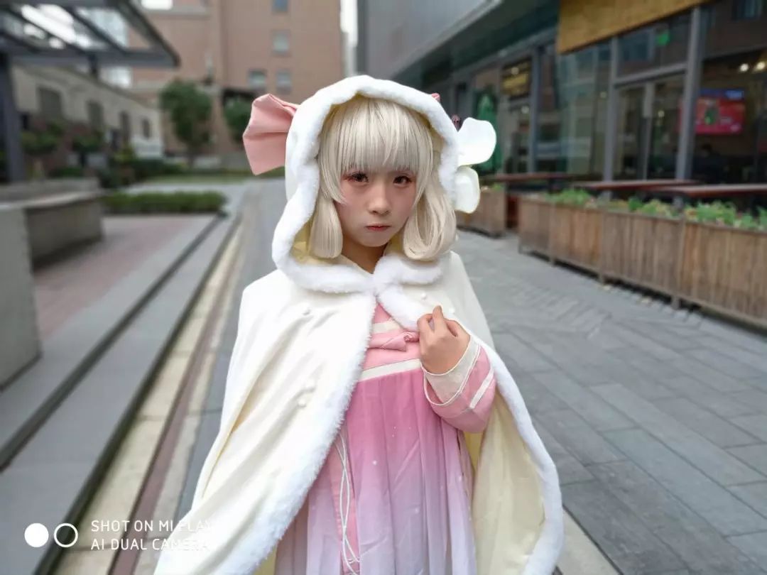 小米play带多少流量,小米play一年免流量卡