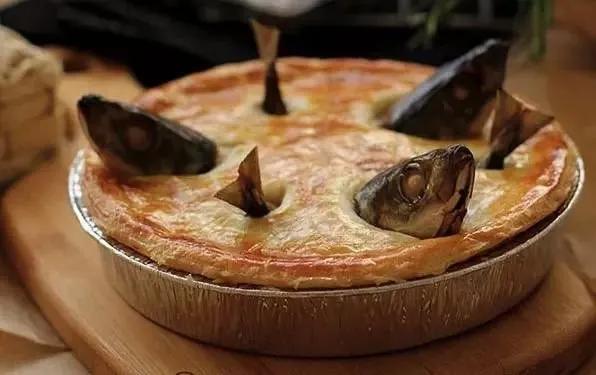 草莓饺子黑暗料理,乌冬面和彩虹饺子