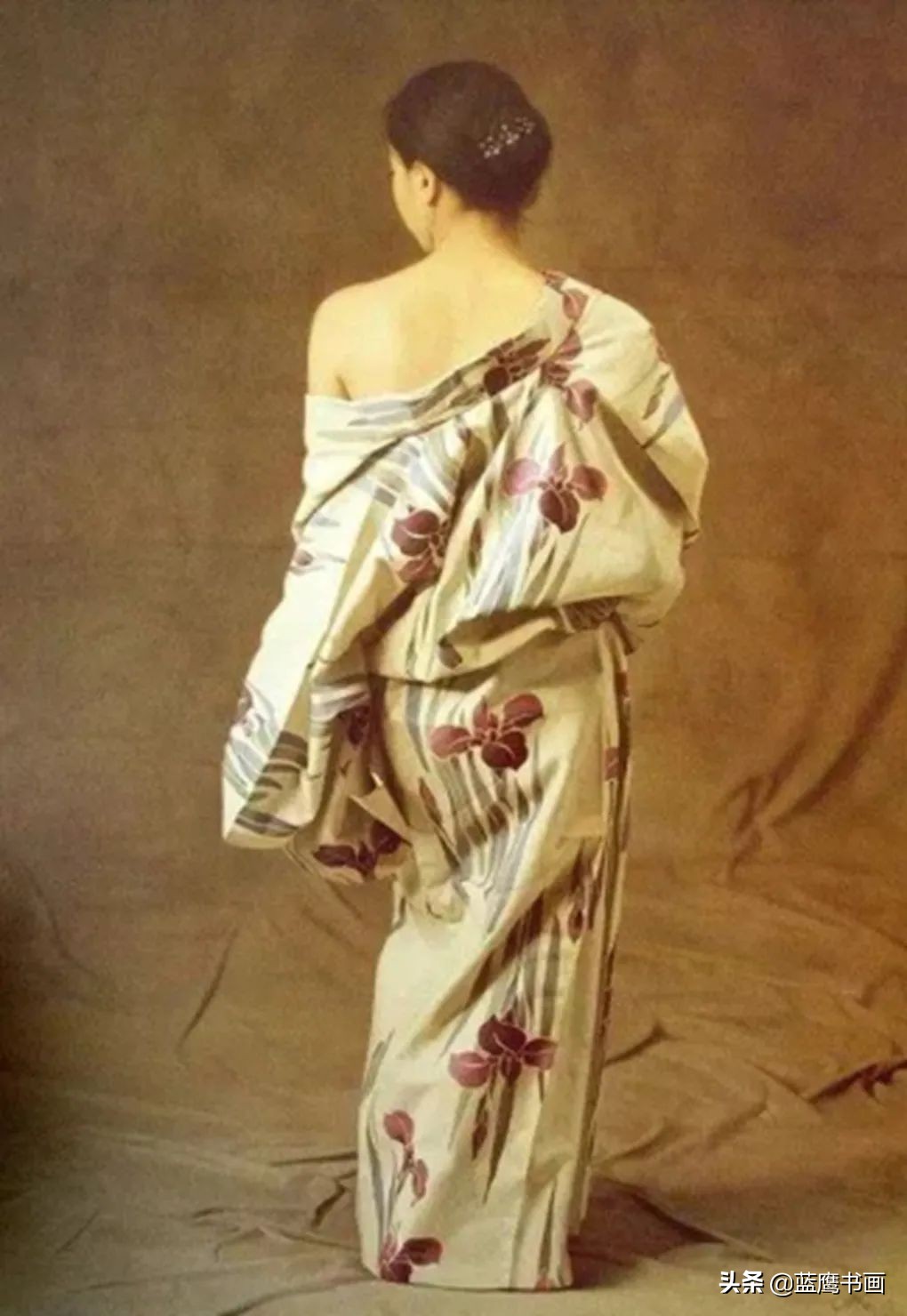 森本草介画中的女子,日本超写实画家森本草