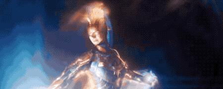 福利│一出场就暴揍老太太，漫威全村人的希望来了！