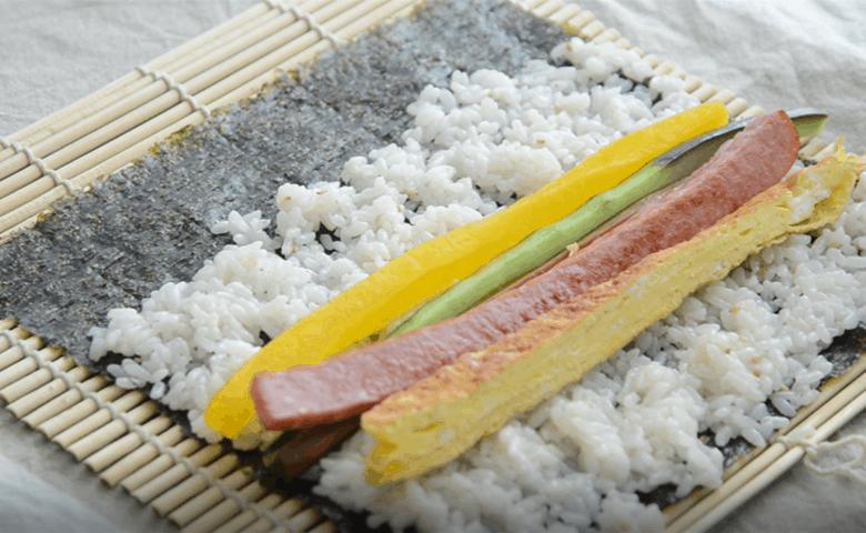 紫菜包饭教程在此,紫菜包饭怎么吃最好