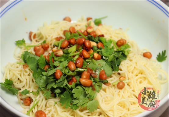 煮面条过冷水煮法,煮面条时开水下锅小窍门面条劲道