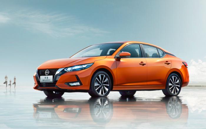 轩逸和享域混合动力哪个更好,本田享域和日产轩逸哪个空间大