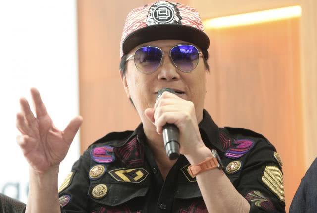 许冠杰2020同舟共济网上演唱会,许冠杰网上直播演同舟共济