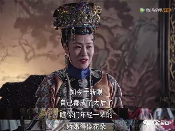 59岁穿比基尼秀长腿A4腰,她就是传说中的女魔头吧?