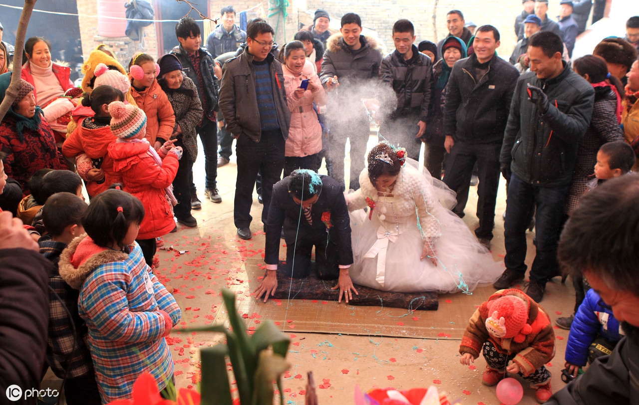 白事司仪全套主持词完整版,女方答谢司仪主持词完整版