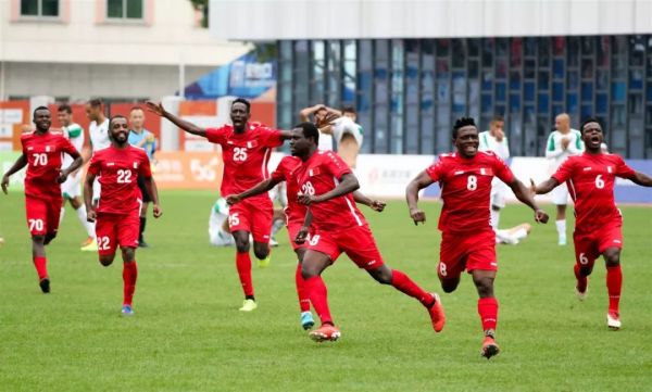 看完足球赛发朋友圈,看中国队比赛发朋友圈