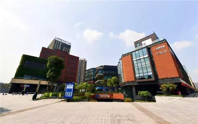 重庆高新区谋变：启迪科技园，开始出现一大批工科男……