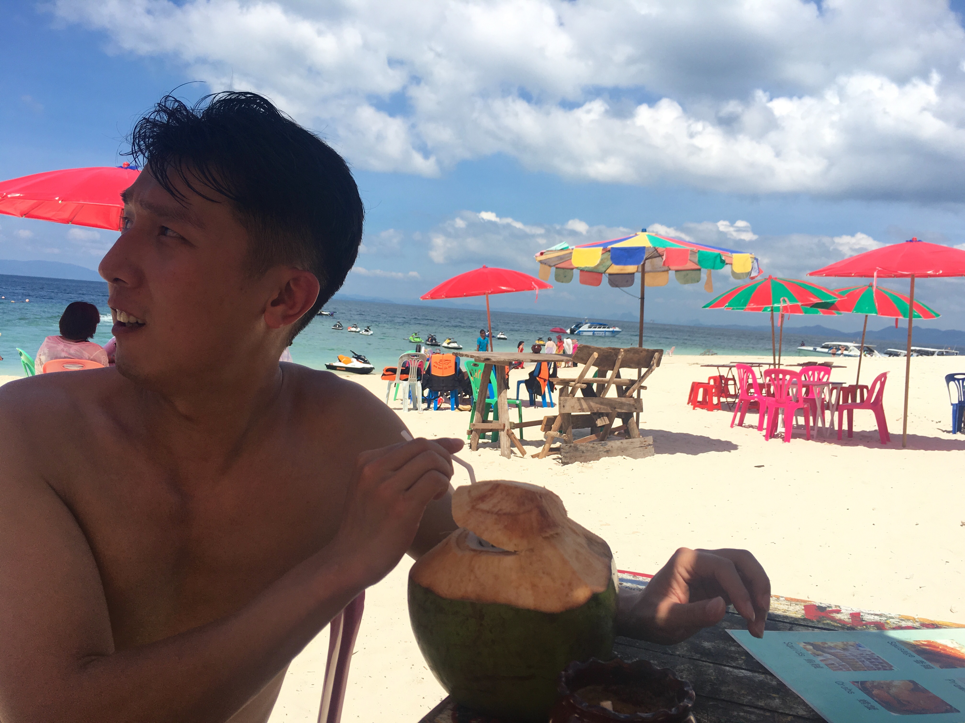 第一次去泰国旅游需要带什么,第一次到泰国旅游需要带什么