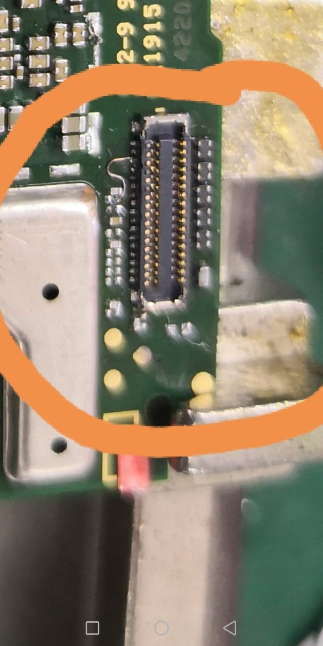 华为8x手机进水导致手机卡无服务,华为手机荣耀8x进水了