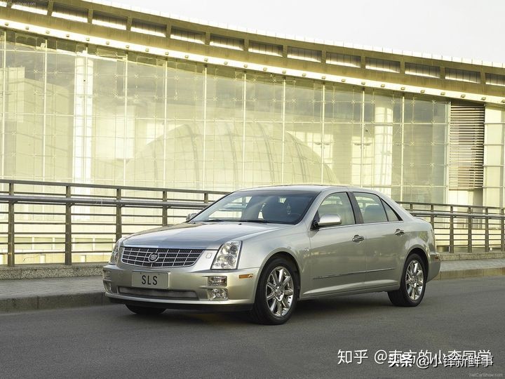 女人眼中的凯迪拉克xt6,女生眼中的奔驰和凯迪拉克