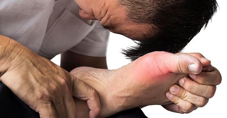 脚崴了很久了做侧翻动作还是很痛,脚踝扭伤3个月关节受限