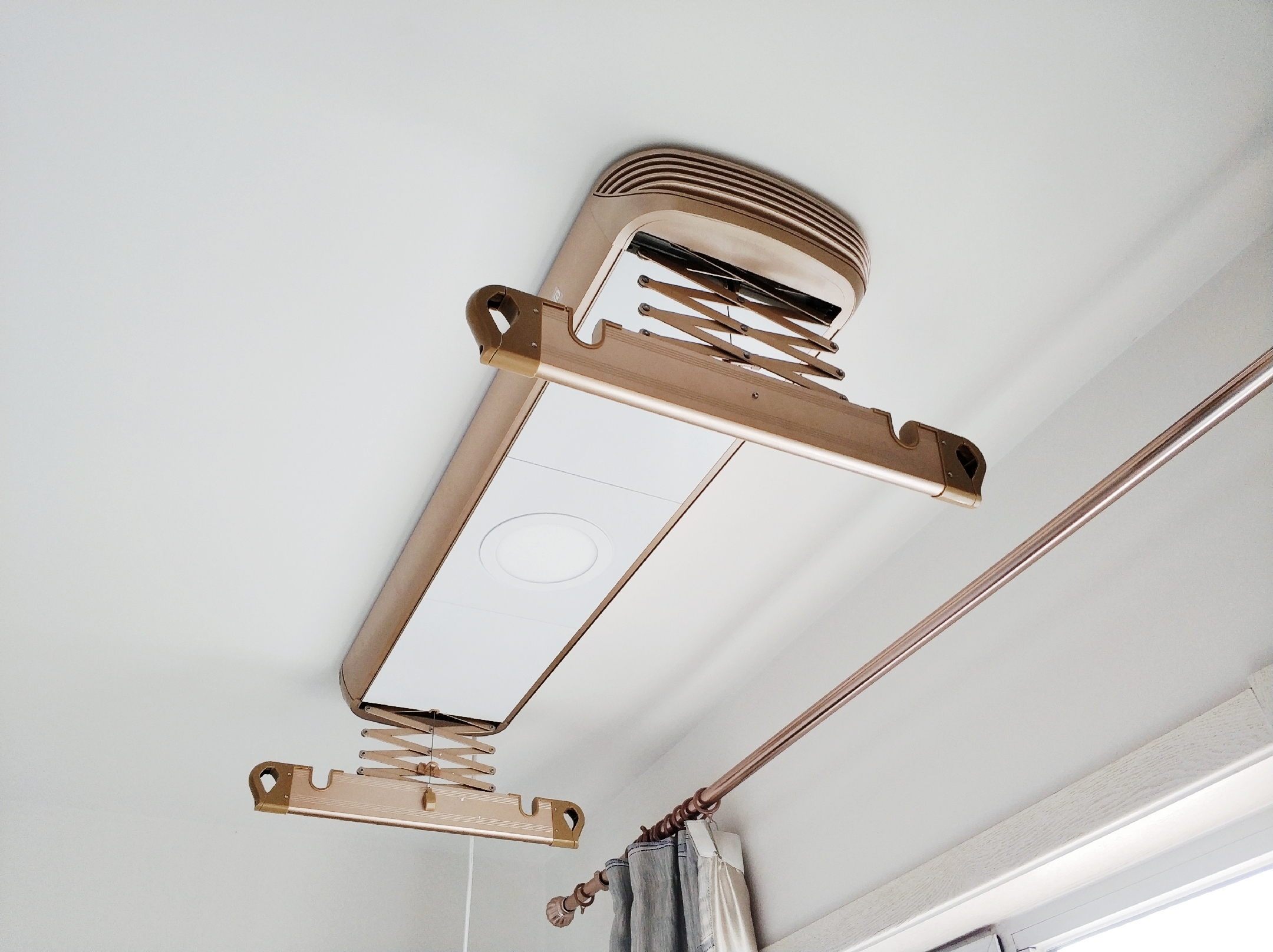 阳台晾衣神器节省空间,节省空间晾衣设计