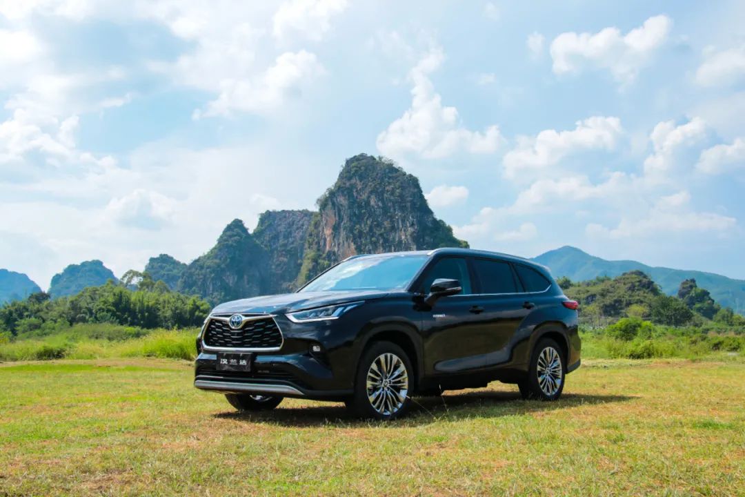 第四代汉兰达精英版体验,汉兰达两驱精英7座试驾视频