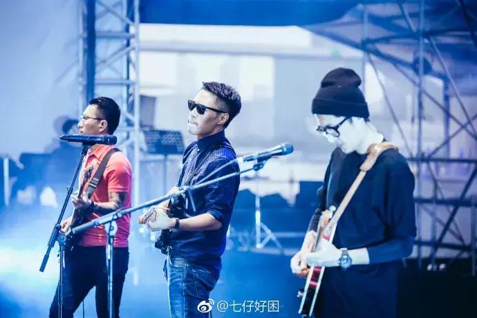 这支乐队才是《歌手》最大的惊喜,可惜很多人只听过他们的成名曲