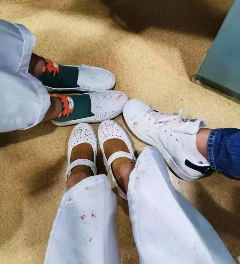 一男子口吐鲜血,男子突然口吐鲜血