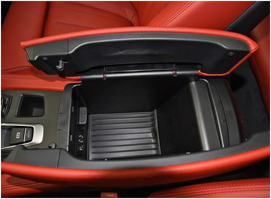 后排空间是短板吗,后排空间不算宽敞