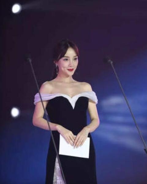 李小璐古装写真,李小璐海边婚纱照图片