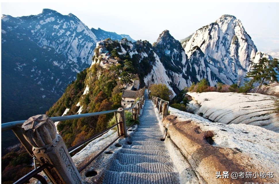 研究生能用学生证买半价火车票吗,刚上大学没学生证怎么买票