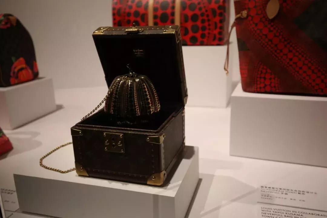 大饼的穿搭,大饼脸女生穿搭