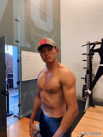 许周政起跑视频,许周政百米视频