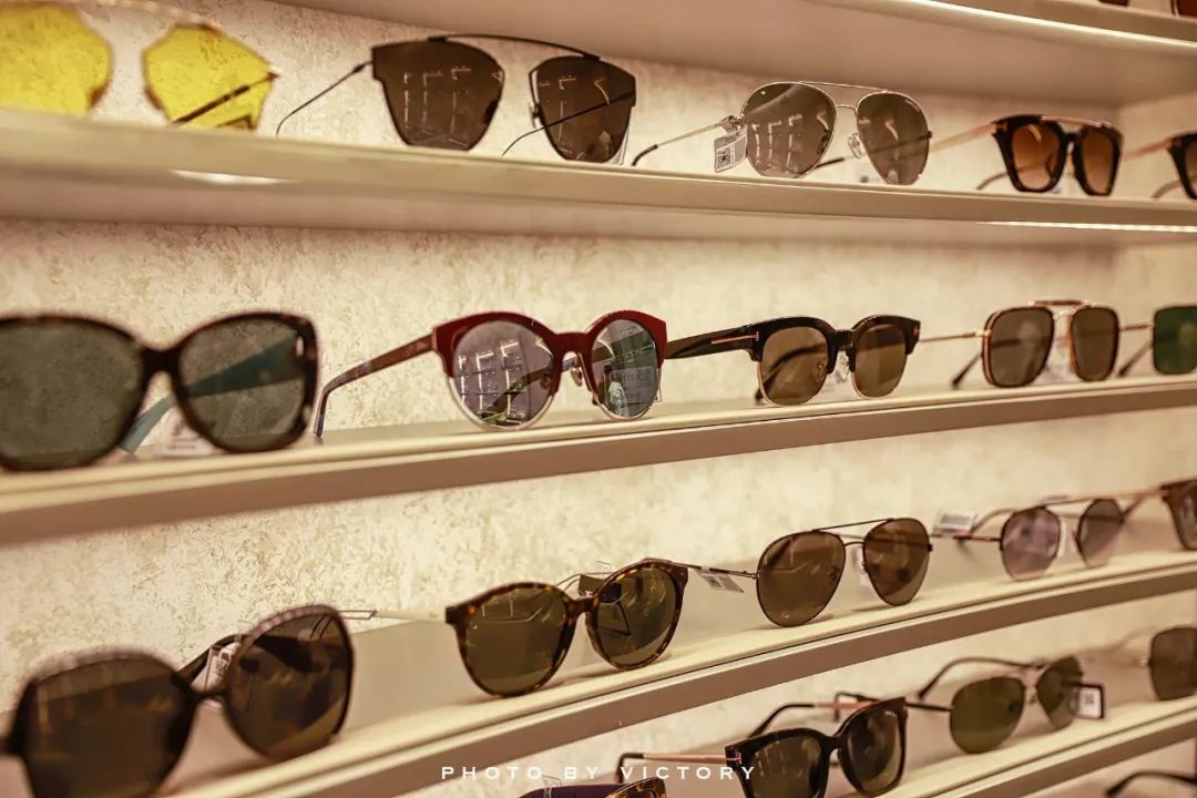 喜茶、和府捞面、兰巴赫……齐聚曲江老牌商场，等你Pick！