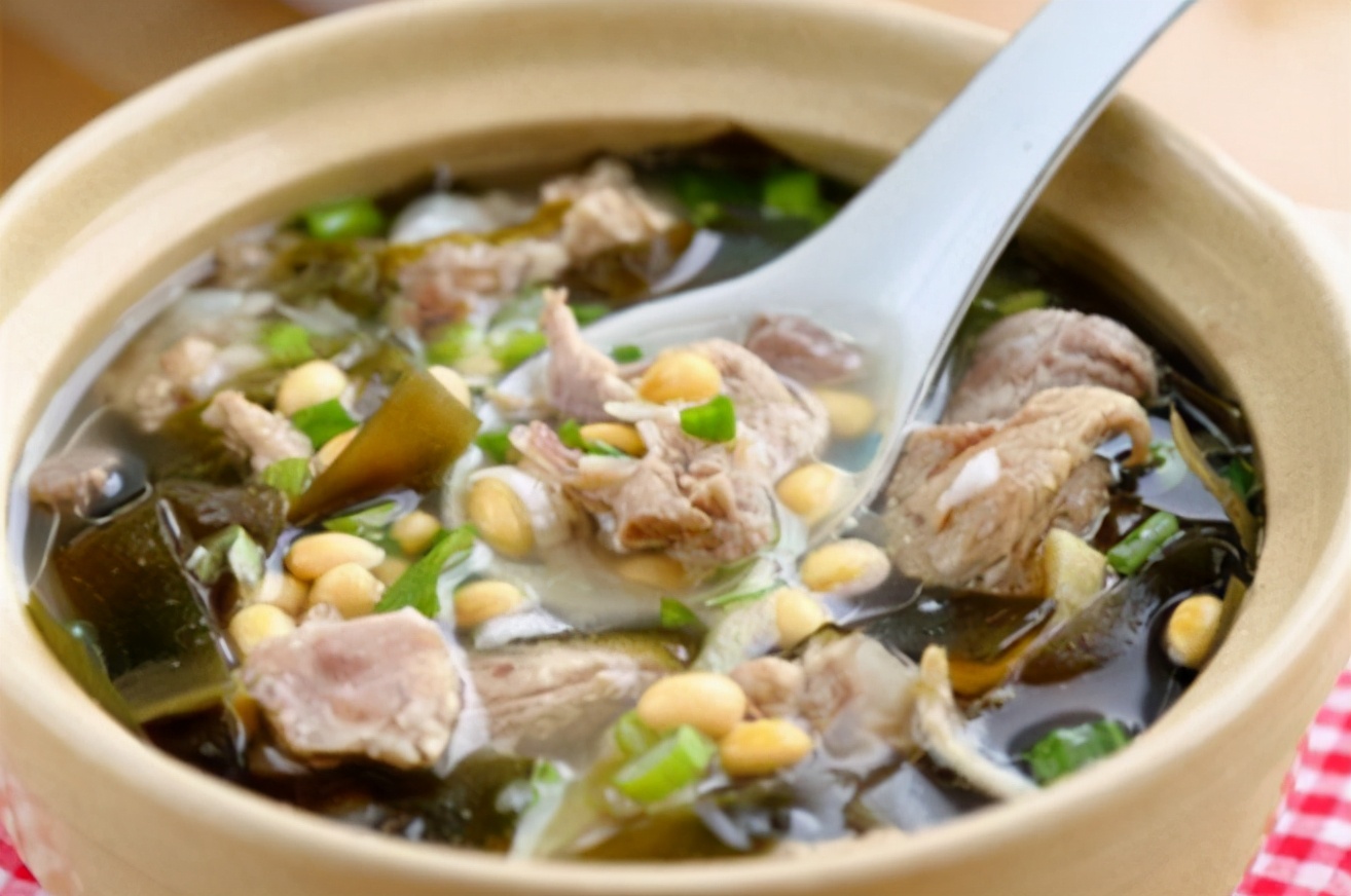 炖排骨骨头发黑什么原因,炖排骨怎样去浮沫