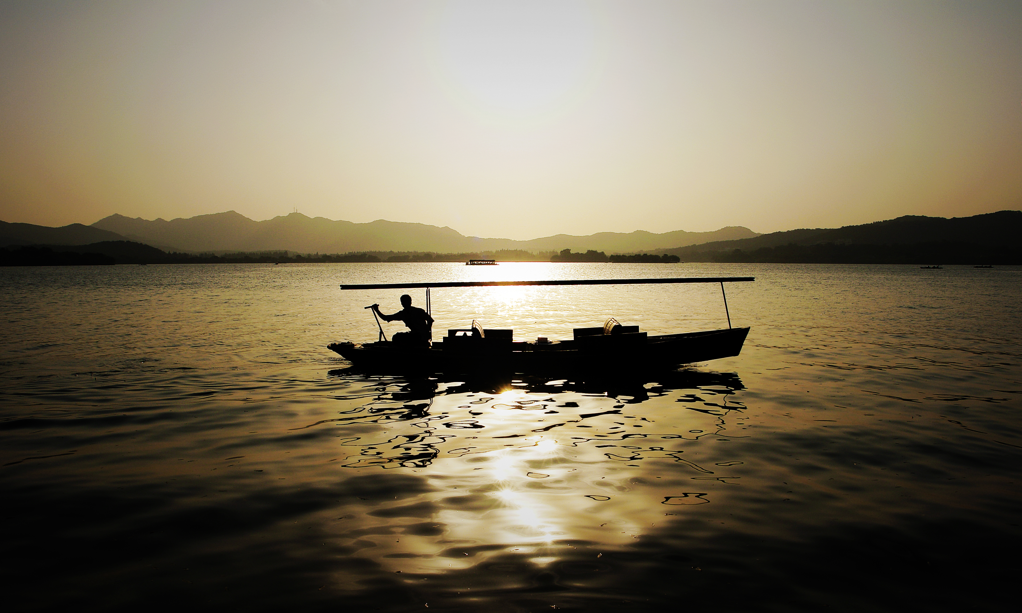 山有木兮心悦君兮君不知歌曲名,山有木兮心悦君兮君不知下一句