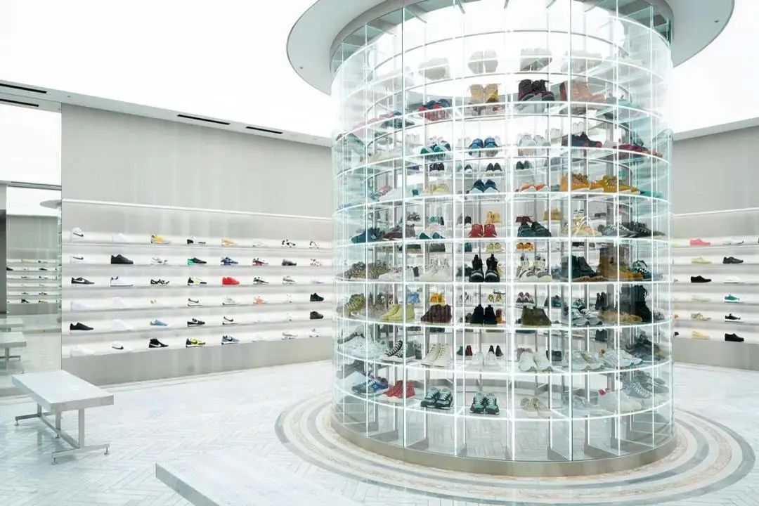 kith联名花卉卫衣,kith联名兔八哥八只玩偶