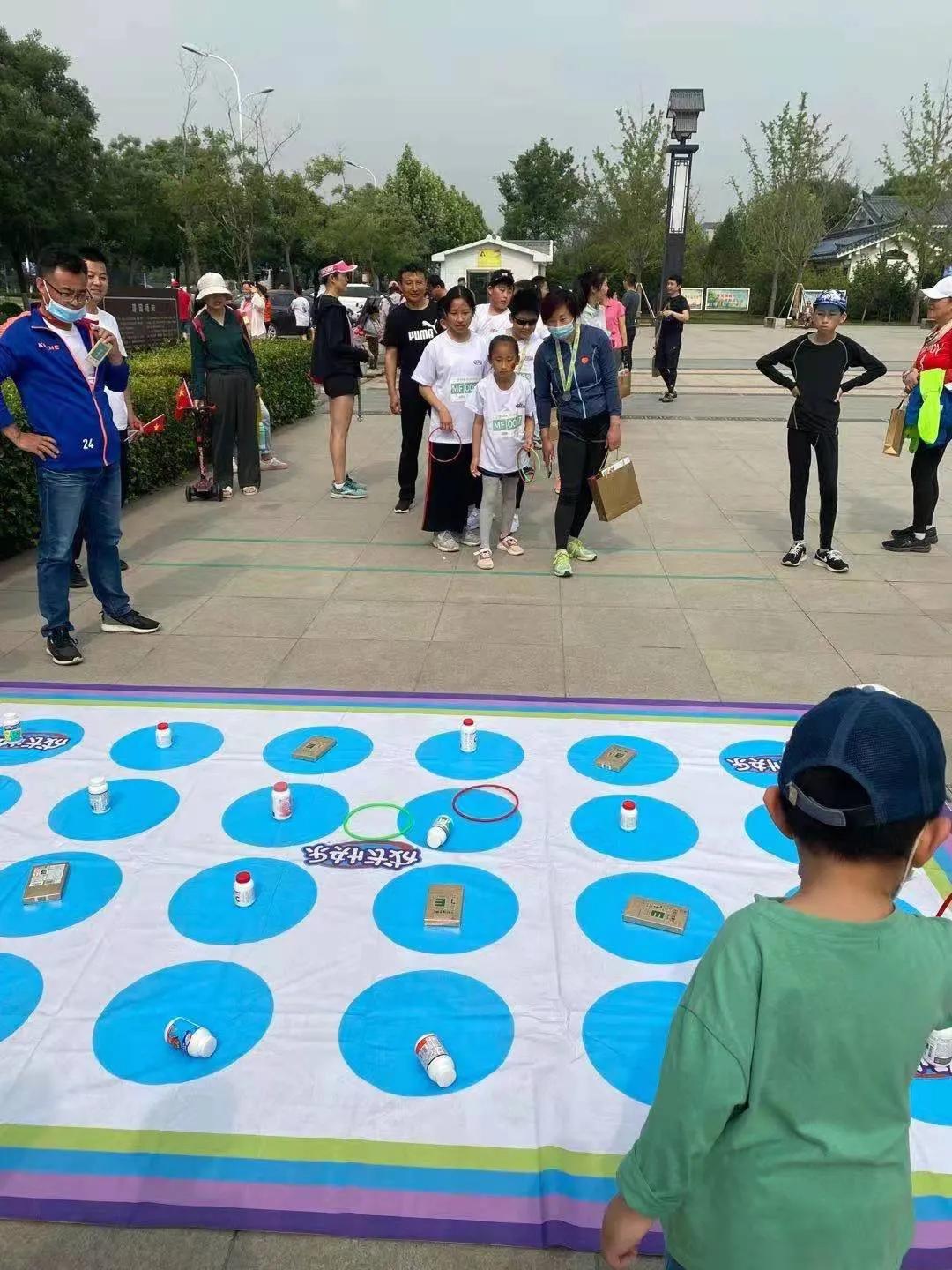 5.30宏仁堂联合养生堂“成长快乐”杯儿童马拉松大赛圆满举行