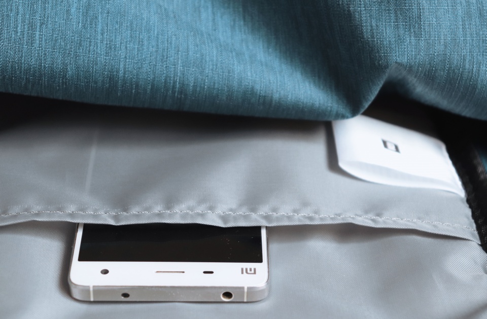 个性小背包,小米小背包对比迪卡侬小背包