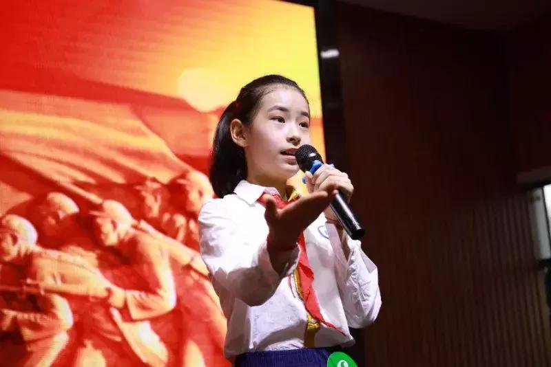 哇噢！你竟是这样一个清新淡雅、才华横溢的南方姑娘