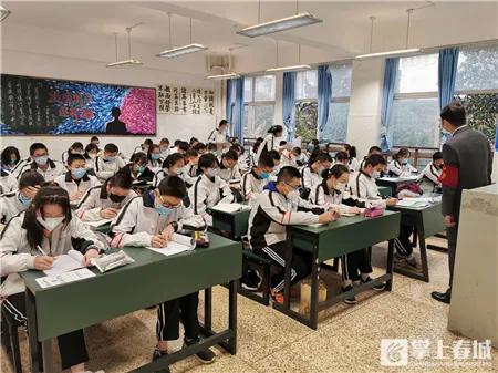 昆明市疫情防控情况学校几号开学,昆明疫情防控消息高中开学