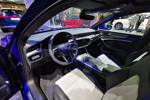 奥迪a6l55quattro,广州车展新款a6