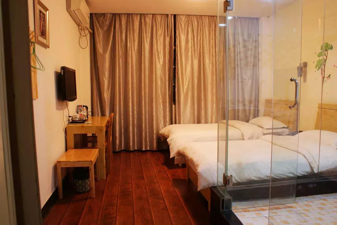 长沙五一广场住宿青旅推荐,去长沙穷游的攻略