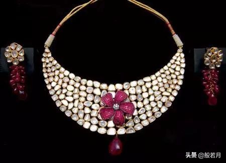 鍗板害楂樼骇鐝犲疂棣栭グ,鍗板害鐝犲疂棣栭グ