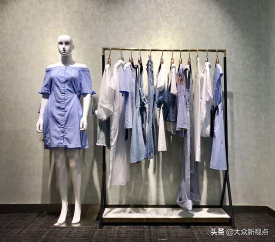 一生依世服饰,私人衣橱定制店