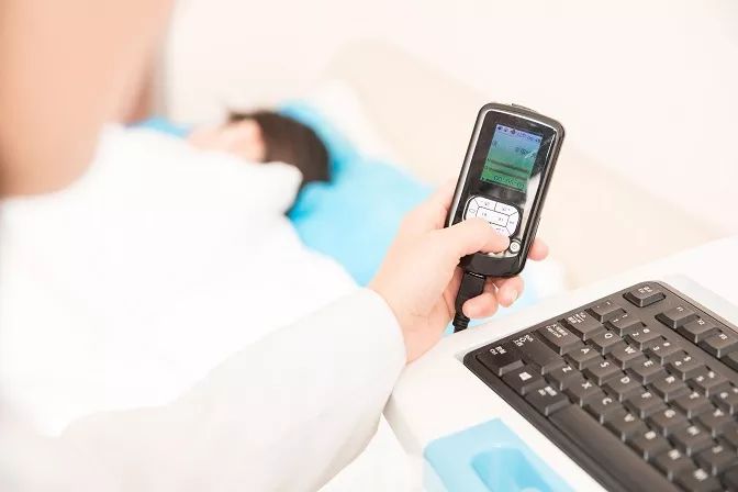 因堕胎失恋自杀两次未果，重度抑郁症病人的救赎之路