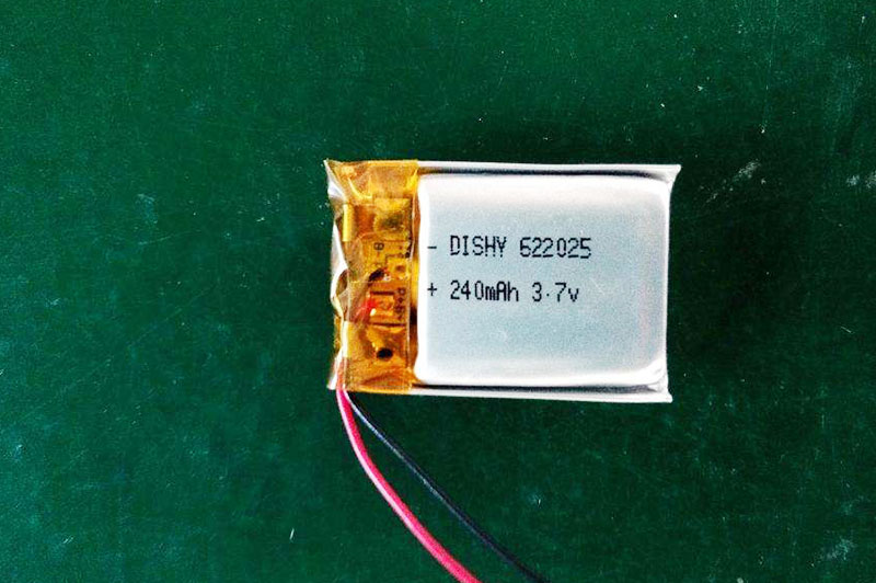 聚合物充电宝可以换18650电芯吗,充电宝用聚合物电池好还是18650好