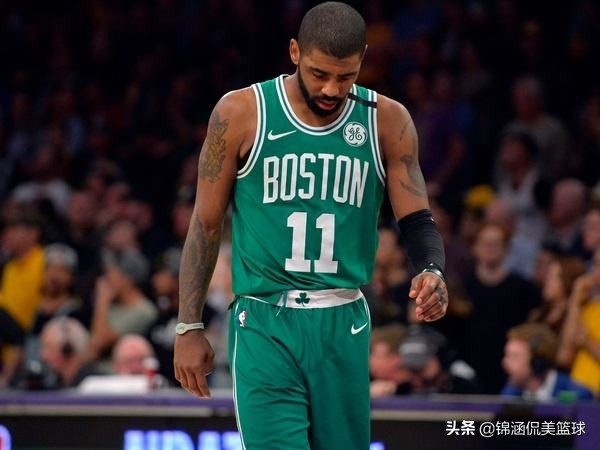 又一名宿批评他!本以为这球员是科比的接班人,现看来他差之甚远