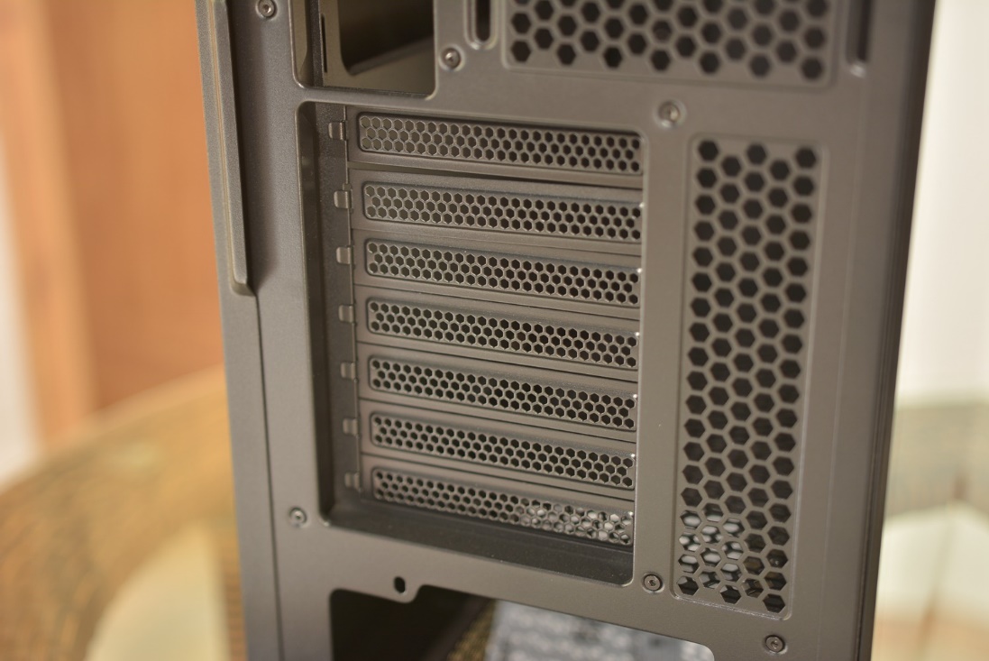 先马鲁班1机箱装机体验感怎么样,先马鲁班1机箱安装几个风扇够用