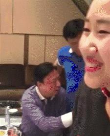 新娘开心的搞笑视频,搞笑gif开心一刻女司机上车