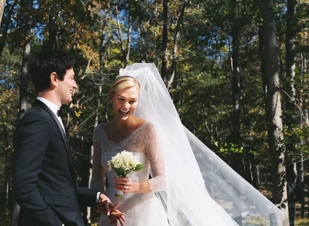 为什么要晒太阳?新研究:晒太阳能促进人体分泌*丸睾**素,增加性欲