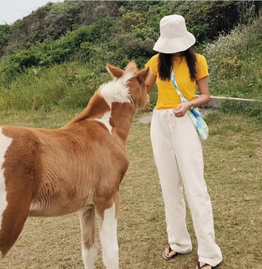 今年流行穿搭亚麻风,今夏流行穿亚麻高级炸了