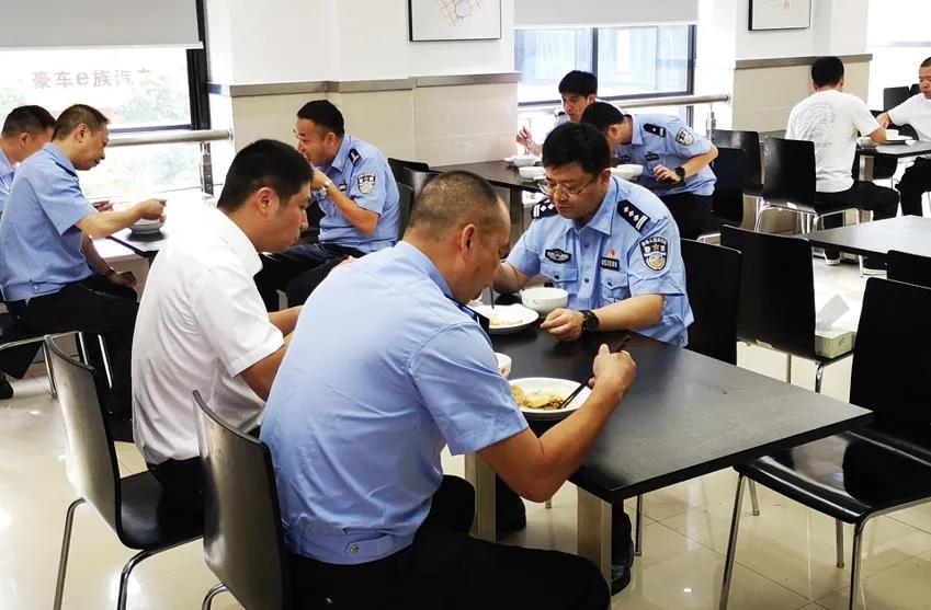 平安足迹｜夏文星连续6年到派出所当民警，一线解决基层大难题