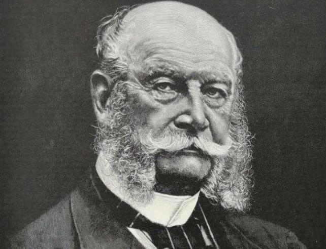 日本人的“板刷胡”到底从哪学来的？看看希特勒的照片就知道了